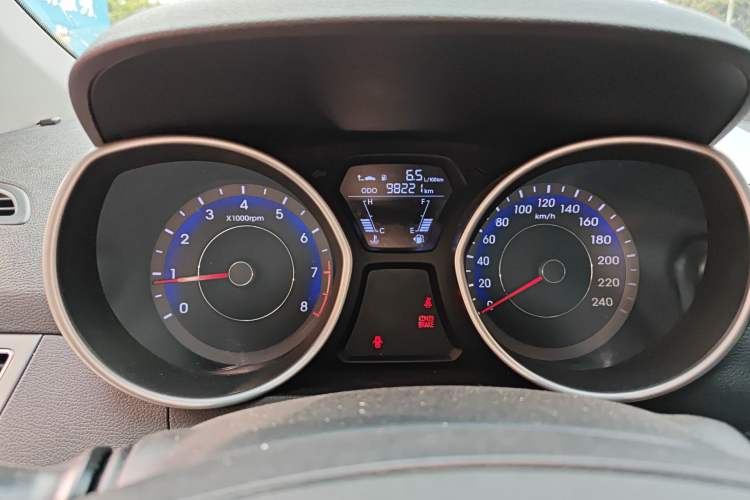 Used Hyundai Elantra (5th Generation / Langdong) 2012 1.6L Manual Fashion Edition Instrument Cluster