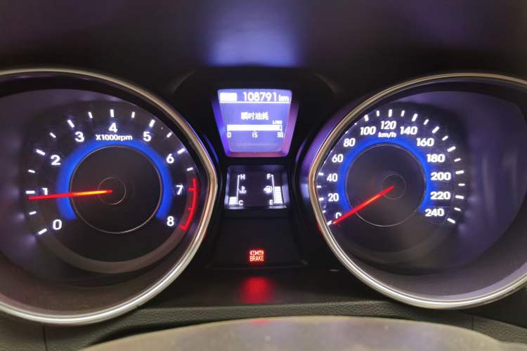 Used Hyundai Elantra (5th Generation / Langdong) 2012 1.6L Manual Leading Model Instrument Cluster