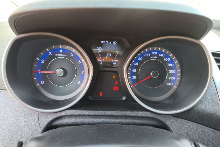 Used Hyundai Elantra (5th Generation / Langdong) 2012 1.6L Automatic Fashion Edition Instrument Cluster