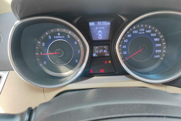 Used Hyundai Elantra (5th Generation / Langdong) 2012 1.6L Automatic Leading Model Instrument Cluster