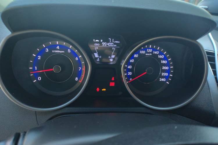 Used Hyundai Elantra (5th Generation / Langdong) 2012 1.6L Manual Fashion Edition Instrument Cluster