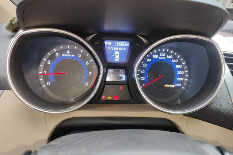 Used Hyundai Elantra (5th Generation / Langdong) 2012 1.6L Manual Leading Model Instrument Cluster