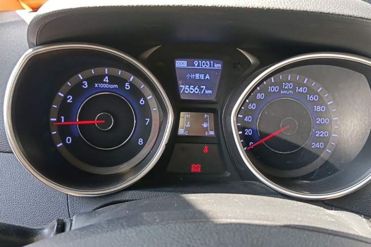 Used Hyundai Elantra (5th Generation / Langdong) 2012 1.6L Manual Leading Model Instrument Cluster