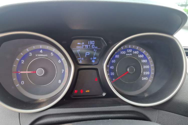 Used Hyundai Elantra (5th Generation / Langdong) 2012 1.6L Automatic Fashion Edition Instrument Cluster