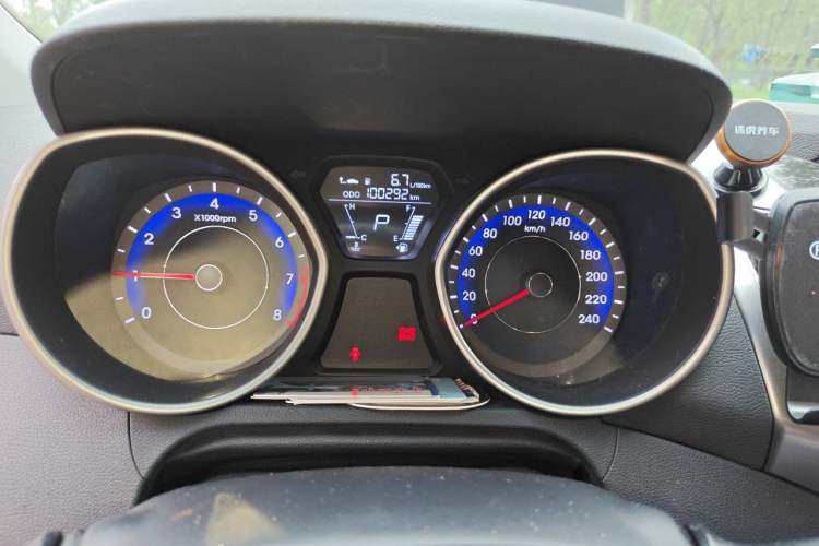 Used Hyundai Elantra (5th Generation / Langdong) 2012 1.6L Automatic Fashion Edition Instrument Cluster