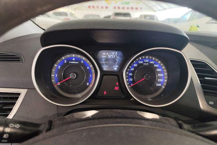 Used Hyundai Elantra (5th Generation / Langdong) 2012 1.6L Manual Fashion Edition Instrument Cluster