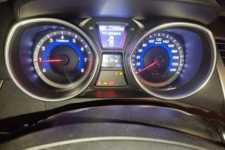 Used Hyundai Elantra (5th Generation / Langdong) 2012 1.6L Automatic Prestige Model Instrument Cluster