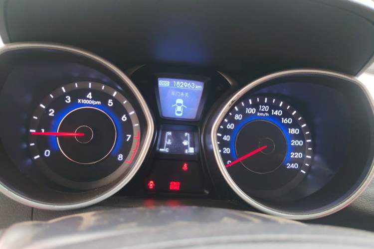 Used Hyundai Elantra (5th Generation / Langdong) 2012 1.6L Manual Leading Model Instrument Cluster