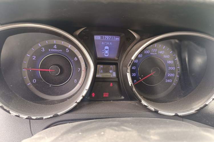 Used Hyundai Elantra (5th Generation / Langdong) 2012 1.6L Manual Leading Model Instrument Cluster