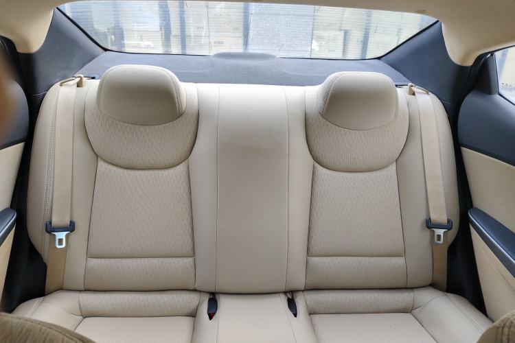 Used Hyundai Elantra (5th Generation / Langdong) 2012 1.6L Automatic Fashion Edition Interior 6