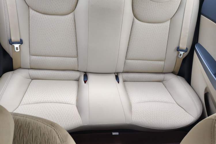 Used Hyundai Elantra (5th Generation / Langdong) 2012 1.6L Automatic Fashion Edition Interior 7