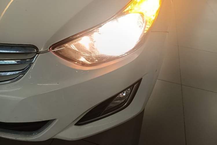 Used Hyundai Elantra (5th Generation / Langdong) 2012 1.6L Automatic Leading Model Left Front Headlight