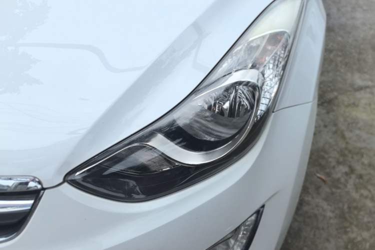 Used Hyundai Elantra (5th Generation / Langdong) 2012 1.6L Manual Leading Model Left Front Headlight