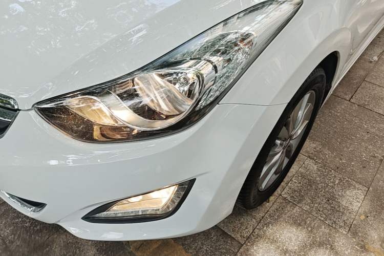 Used Hyundai Elantra (5th Generation / Langdong) 2012 1.6L Manual Leading Model Left Front Headlight