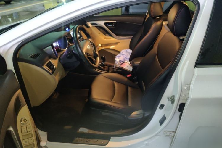 Used Hyundai Elantra (5th Generation / Langdong) 2012 1.6L Manual Leading Model Left Front Seat