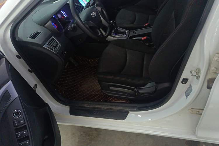 Used Hyundai Elantra (5th Generation / Langdong) 2012 1.6L Automatic Fashion Edition Left Front Seat