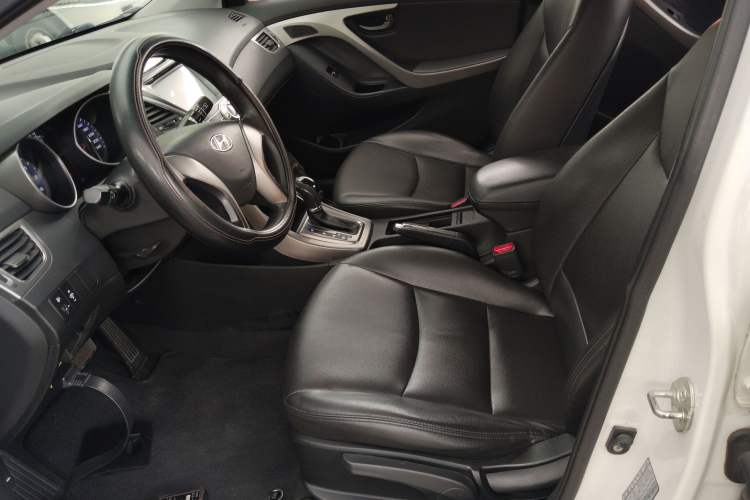 Used Hyundai Elantra (5th Generation / Langdong) 2012 1.6L Automatic Fashion Edition Left Front Seat
