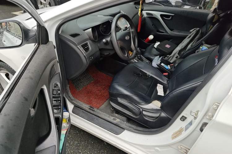 Used Hyundai Elantra (5th Generation / Langdong) 2012 1.6L Automatic Fashion Edition Left Front Seat