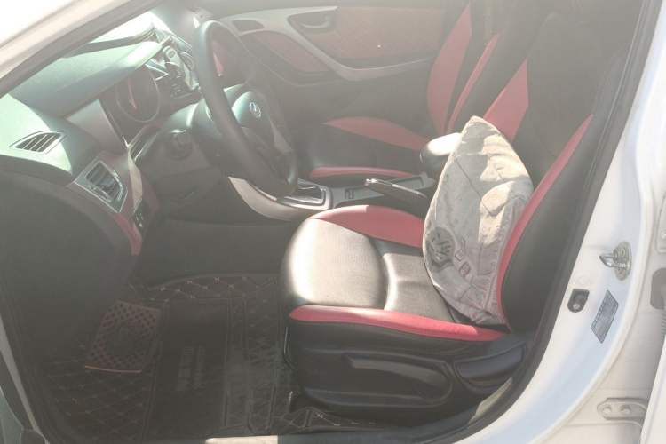 Used Hyundai Elantra (5th Generation / Langdong) 2012 1.6L Automatic Fashion Edition Left Front Seat