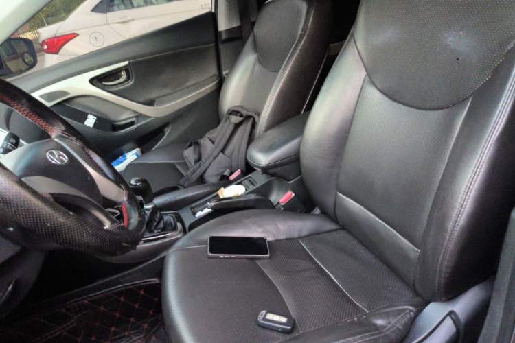 Used Hyundai Elantra (5th Generation / Langdong) 2012 1.6L Manual Leading Model Left Front Seat