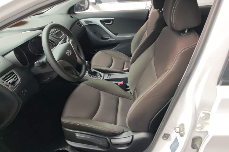 Used Hyundai Elantra (5th Generation / Langdong) 2012 1.6L Automatic Fashion Edition Left Front Seat