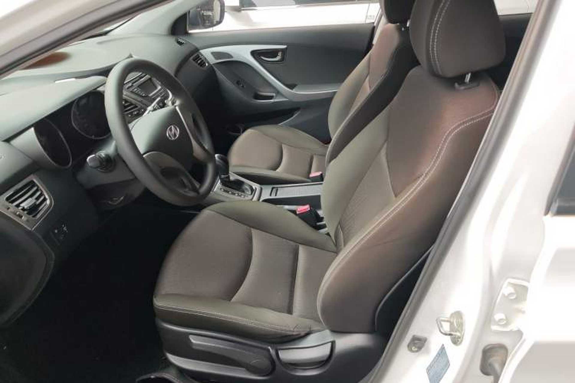 Used Hyundai Elantra (5th Generation / Langdong) 2012 1.6L Automatic Fashion Edition Left Front Seat