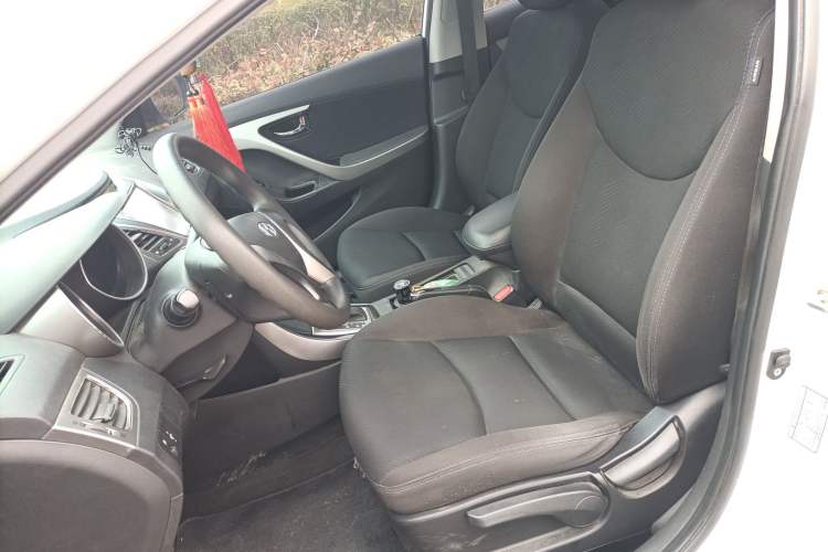 Used Hyundai Elantra (5th Generation / Langdong) 2012 1.6L Automatic Leading Model Left Front Seat
