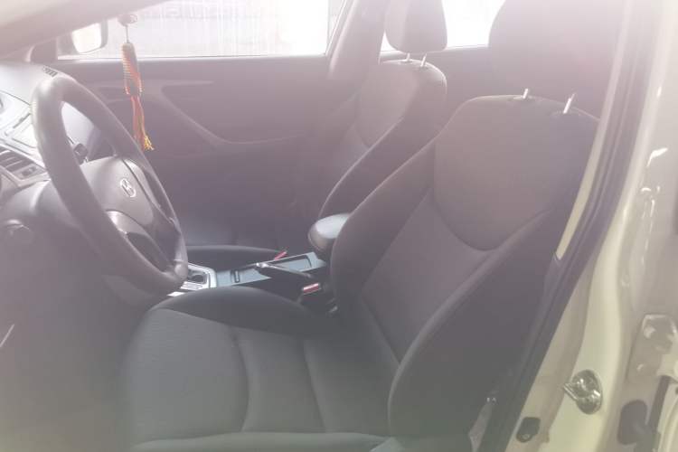 Used Hyundai Elantra (5th Generation / Langdong) 2012 1.6L Automatic Fashion Edition Left Front Seat
