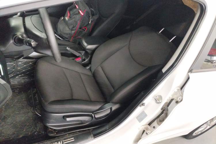 Used Hyundai Elantra (5th Generation / Langdong) 2012 1.6L Automatic Fashion Edition Left Front Seat
