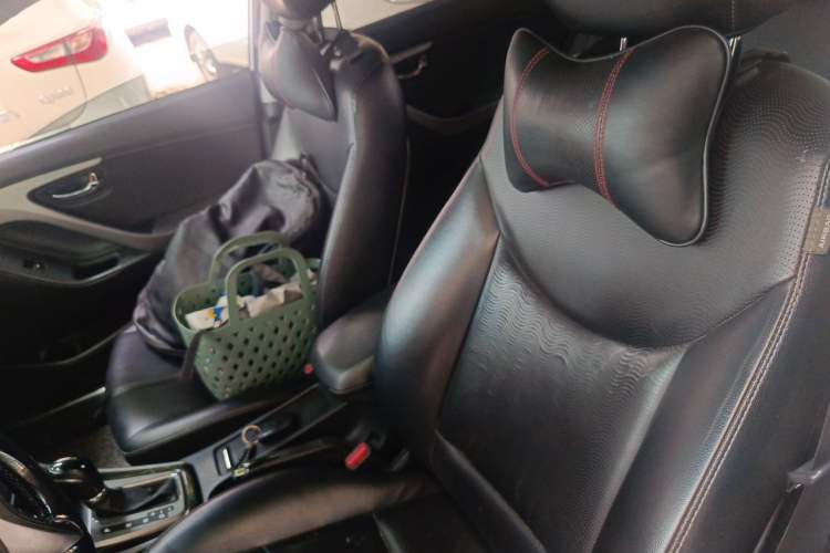 Used Hyundai Elantra (5th Generation / Langdong) 2012 1.6L Automatic Prestige Model Left Front Seat