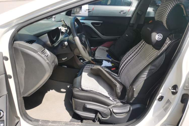 Used Hyundai Elantra (5th Generation / Langdong) 2012 1.6L Manual Fashion Edition Left Front Seat