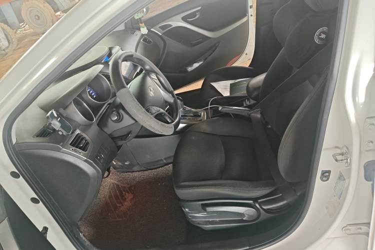 Used Hyundai Elantra (5th Generation / Langdong) 2012 1.6L Automatic Fashion Edition Left Front Seat