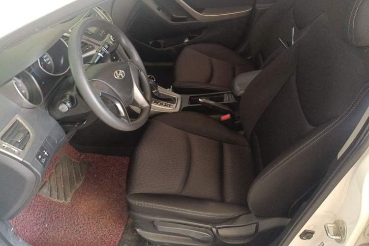 Used Hyundai Elantra (5th Generation / Langdong) 2012 1.6L Automatic Fashion Edition Left Front Seat