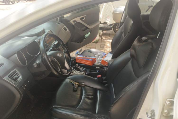 Used Hyundai Elantra (5th Generation / Langdong) 2012 1.6L Automatic Prestige Model Left Front Seat