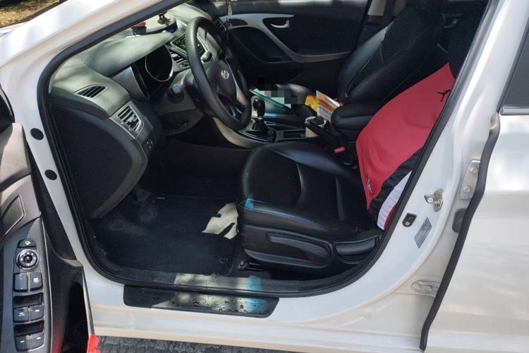Used Hyundai Elantra (5th Generation / Langdong) 2012 1.6L Manual Leading Model Left Front Seat