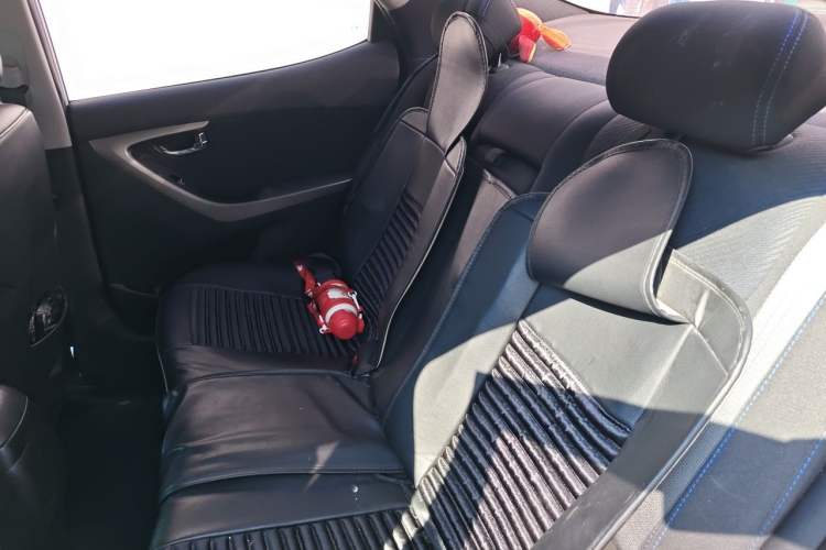 Used Hyundai Elantra (5th Generation / Langdong) 2012 1.6L Automatic Leading Model Left Rear Seat
