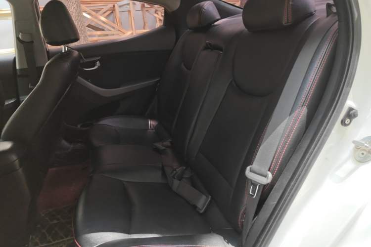 Used Hyundai Elantra (5th Generation / Langdong) 2012 1.6L Manual Leading Model Left Rear Seat
