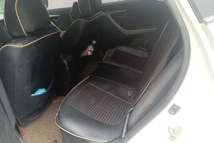 Used Hyundai Elantra (5th Generation / Langdong) 2012 1.6L Manual Fashion Edition Left Rear Seat