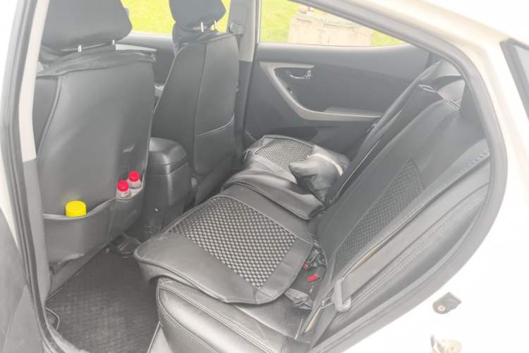 Used Hyundai Elantra (5th Generation / Langdong) 2012 1.6L Manual Leading Model Left Rear Seat