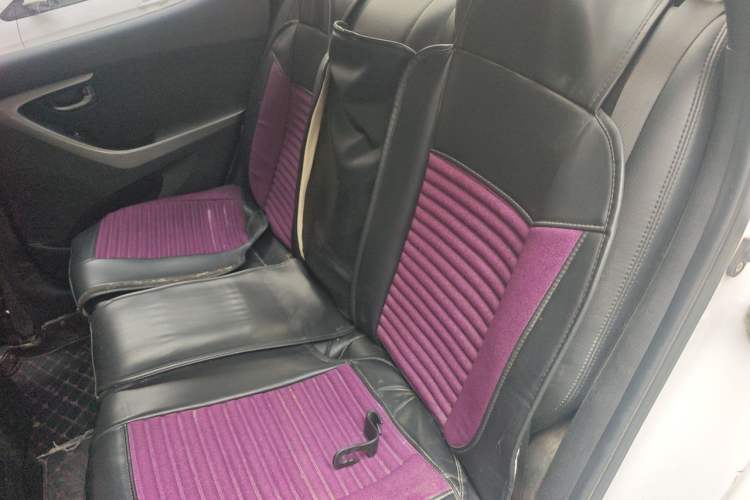 Used Hyundai Elantra (5th Generation / Langdong) 2012 1.6L Manual Fashion Edition Left Rear Seat