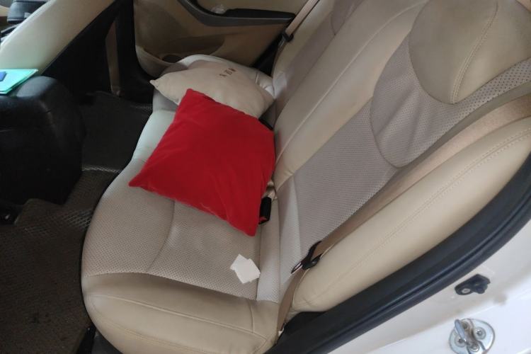 Used Hyundai Elantra (5th Generation / Langdong) 2012 1.6L Automatic Fashion Edition Left Rear Seat