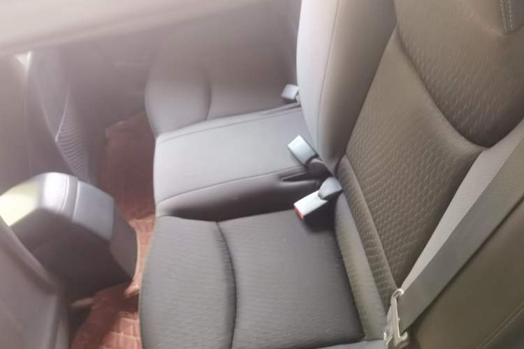 Used Hyundai Elantra (5th Generation / Langdong) 2012 1.6L Automatic Fashion Edition Left Rear Seat