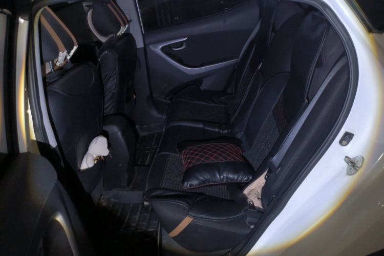 Used Hyundai Elantra (5th Generation / Langdong) 2012 1.6L Automatic Fashion Edition Left Rear Seat