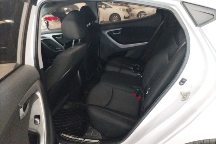 Used Hyundai Elantra (5th Generation / Langdong) 2012 1.6L Automatic Fashion Edition Left Rear Seat