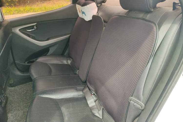 Used Hyundai Elantra (5th Generation / Langdong) 2012 1.6L Automatic Prestige Model Left Rear Seat
