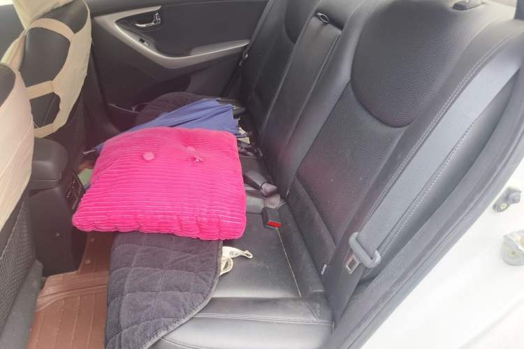 Used Hyundai Elantra (5th Generation / Langdong) 2012 1.8L Automatic Prestige Model Left Rear Seat