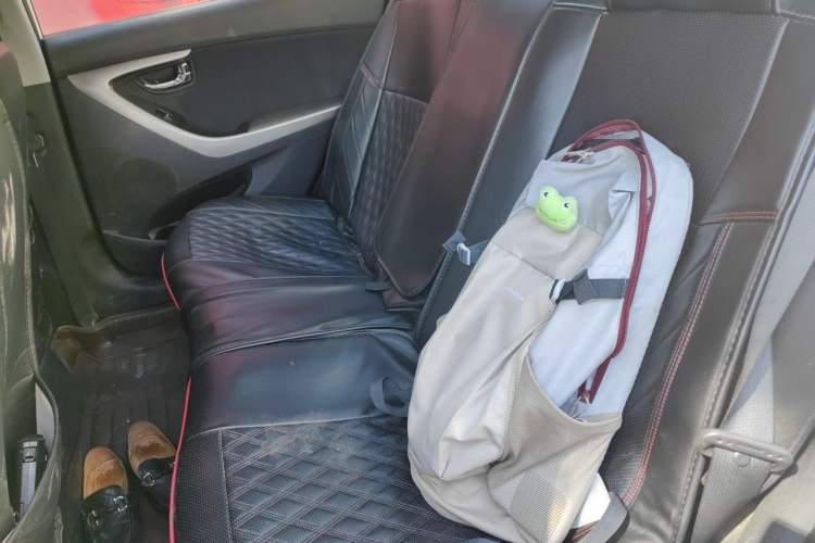 Used Hyundai Elantra (5th Generation / Langdong) 2012 1.6L Automatic Leading Model Left Rear Seat