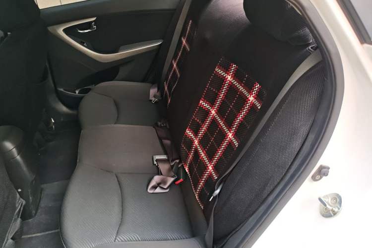 Used Hyundai Elantra (5th Generation / Langdong) 2012 1.6L Manual Leading Model Left Rear Seat