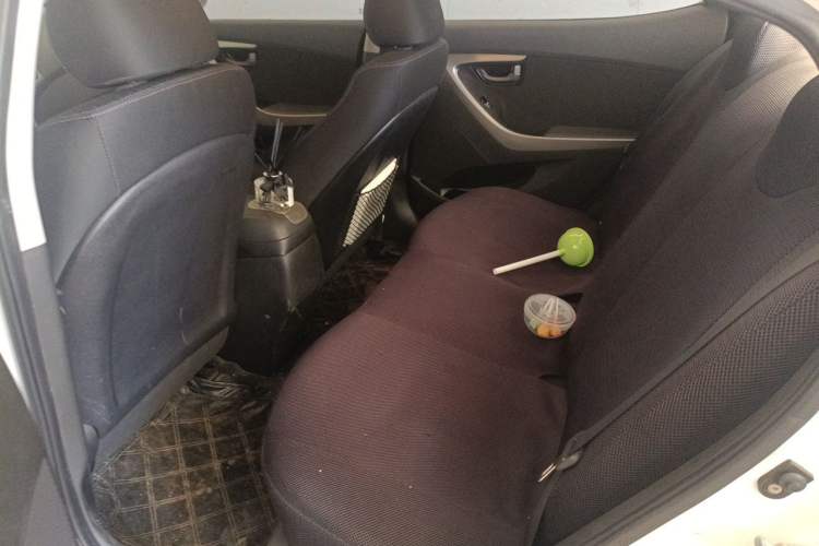 Used Hyundai Elantra (5th Generation / Langdong) 2012 1.6L Automatic Fashion Edition Left Rear Seat