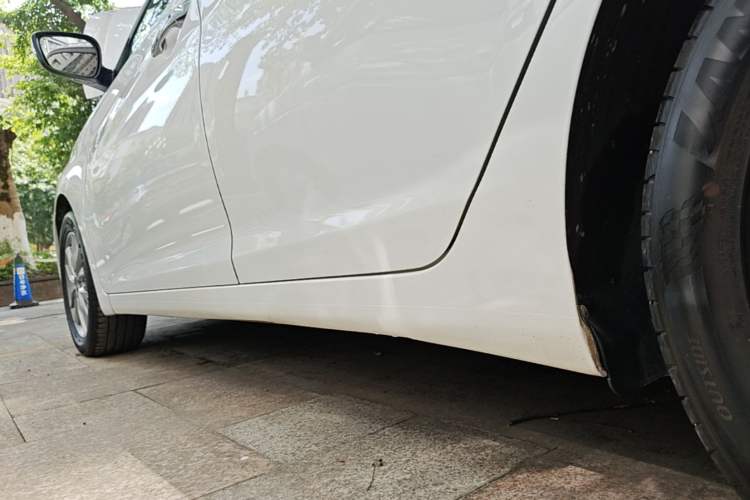 Used Hyundai Elantra (5th Generation / Langdong) 2012 1.6L Manual Leading Model Left Side Sill